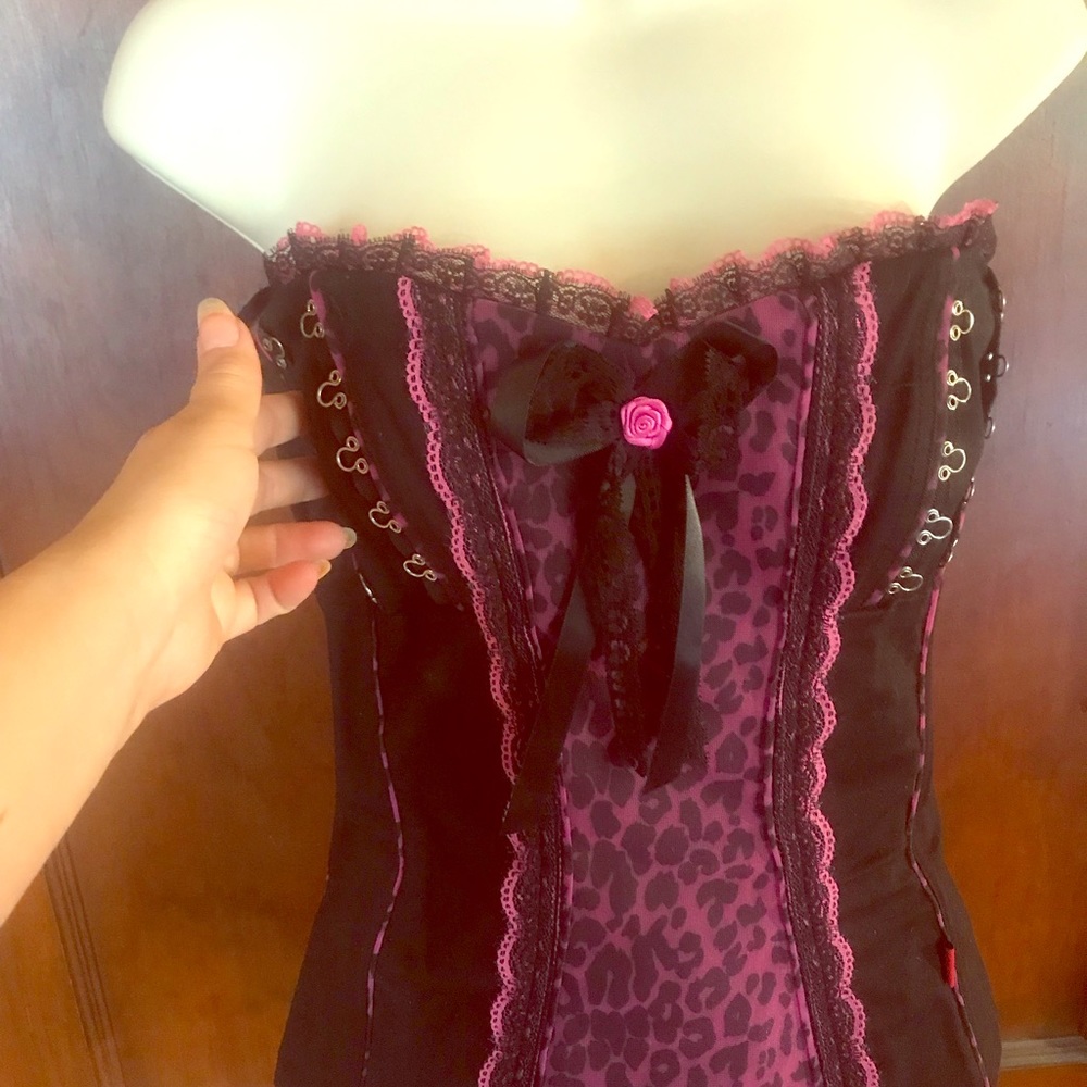 🖤Classic TRIPP piece- Animal spotted bustier🖤